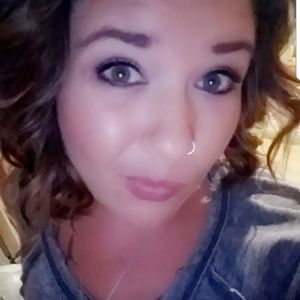 Meet your Posher, Alicia